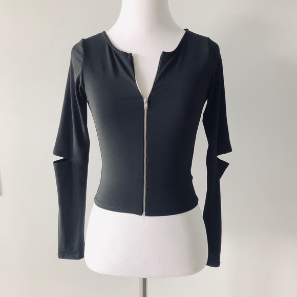 Fitted Zip Top - Picture 2 of 6